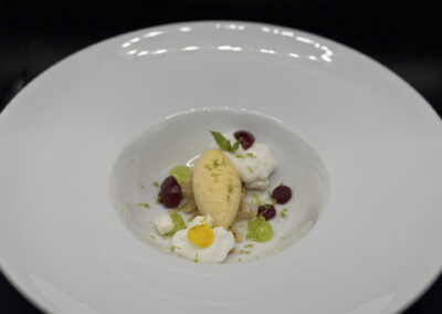 Platos elaborados por alumnos de Cocina en la cena gastronómica musical de Escuela Hostelería Salamanca